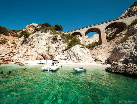 Location de bateau semi-rigide privé avec skipper à Marseille